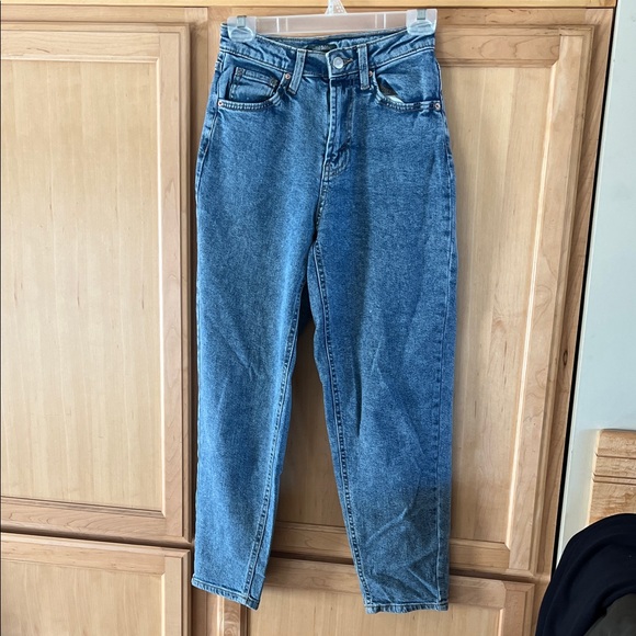 wild fable Denim - wild fable High-Rise Mom Jeans in Washed Blue Denim